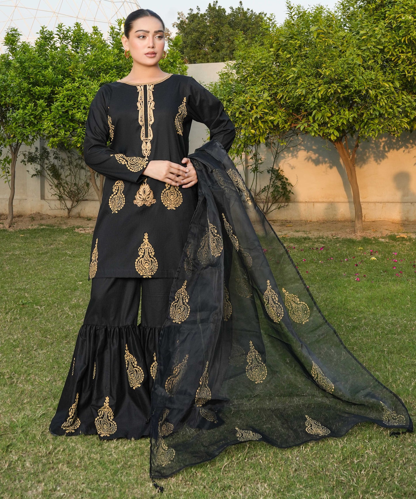 3 PIECE EMBROIDERED GHARARA SET