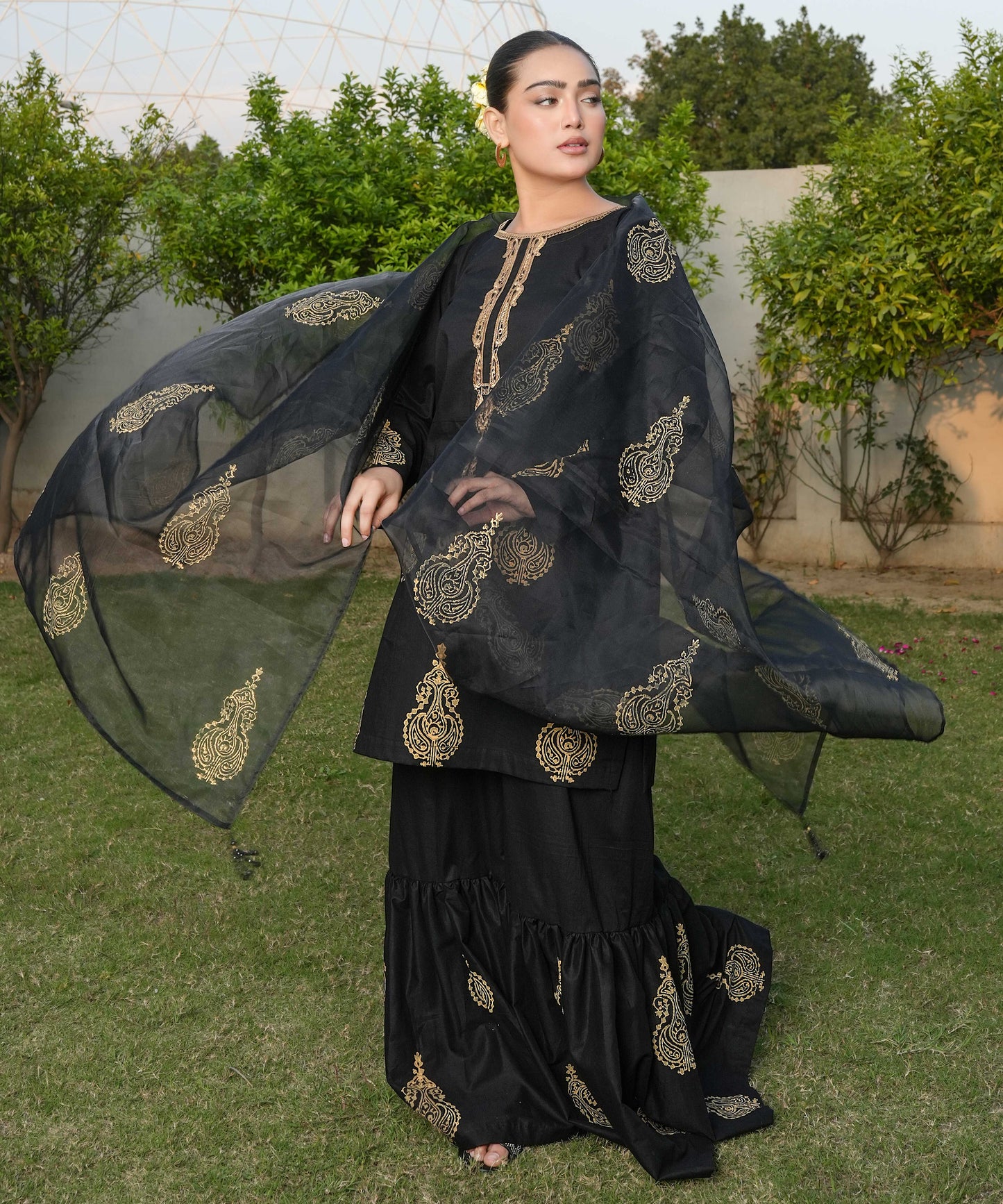 3 PIECE EMBROIDERED GHARARA SET