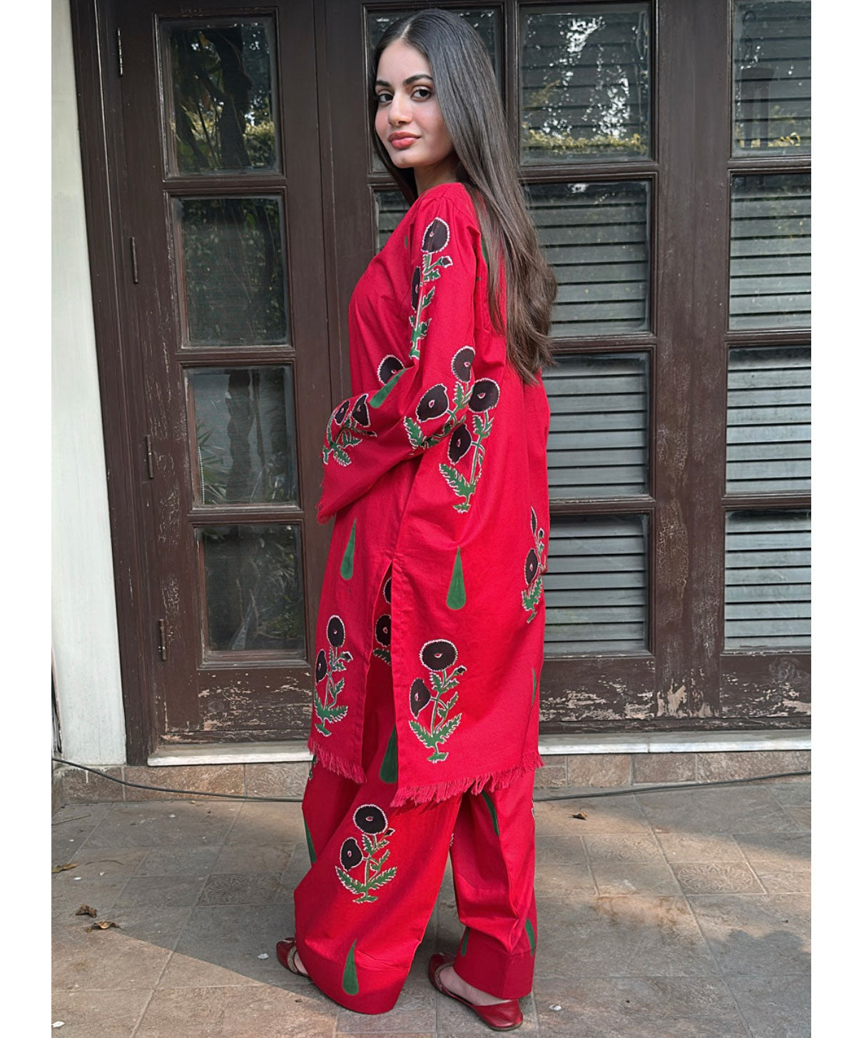 Rosewood charm (Khaddar)