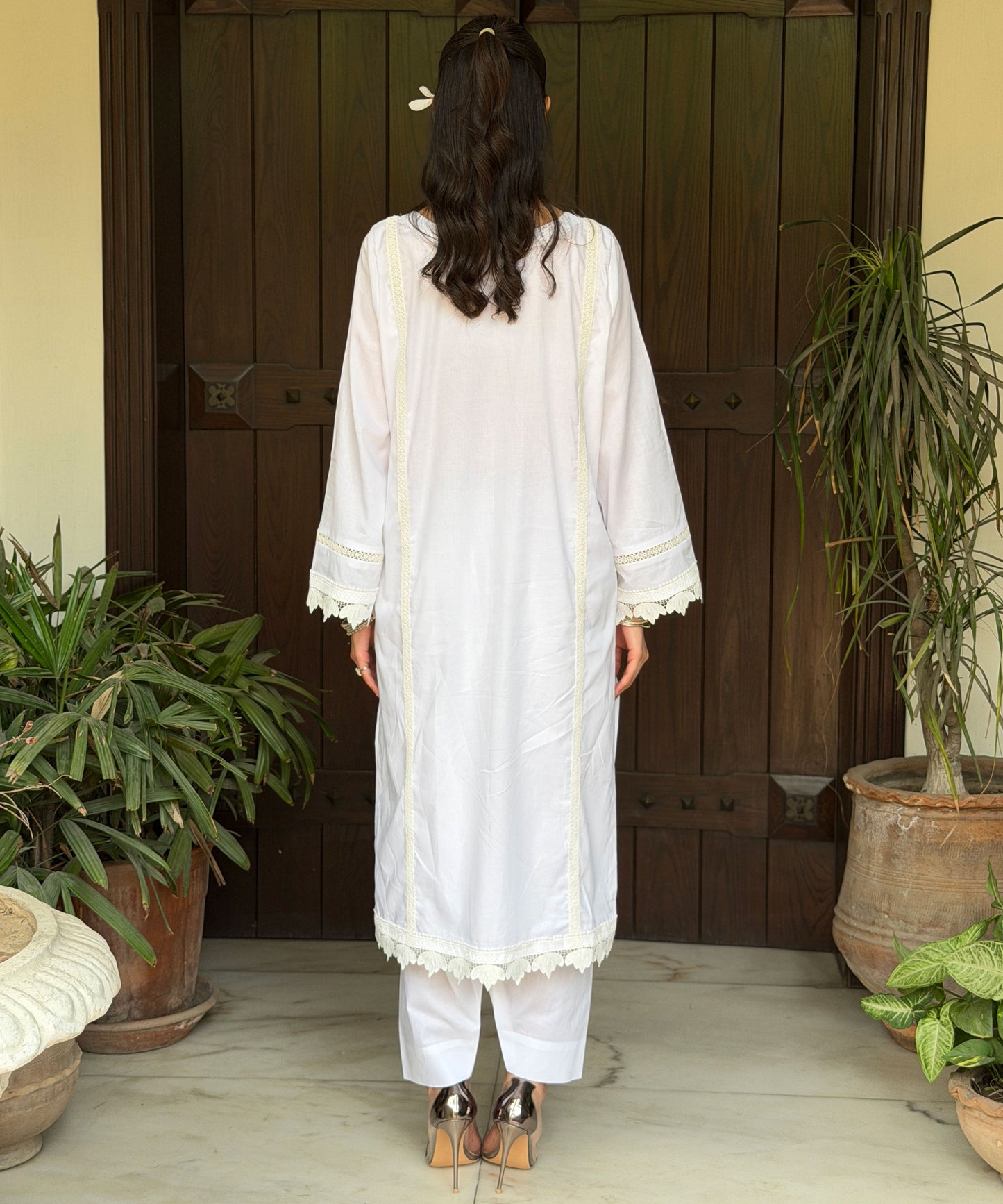Lily (3pc embroidered)