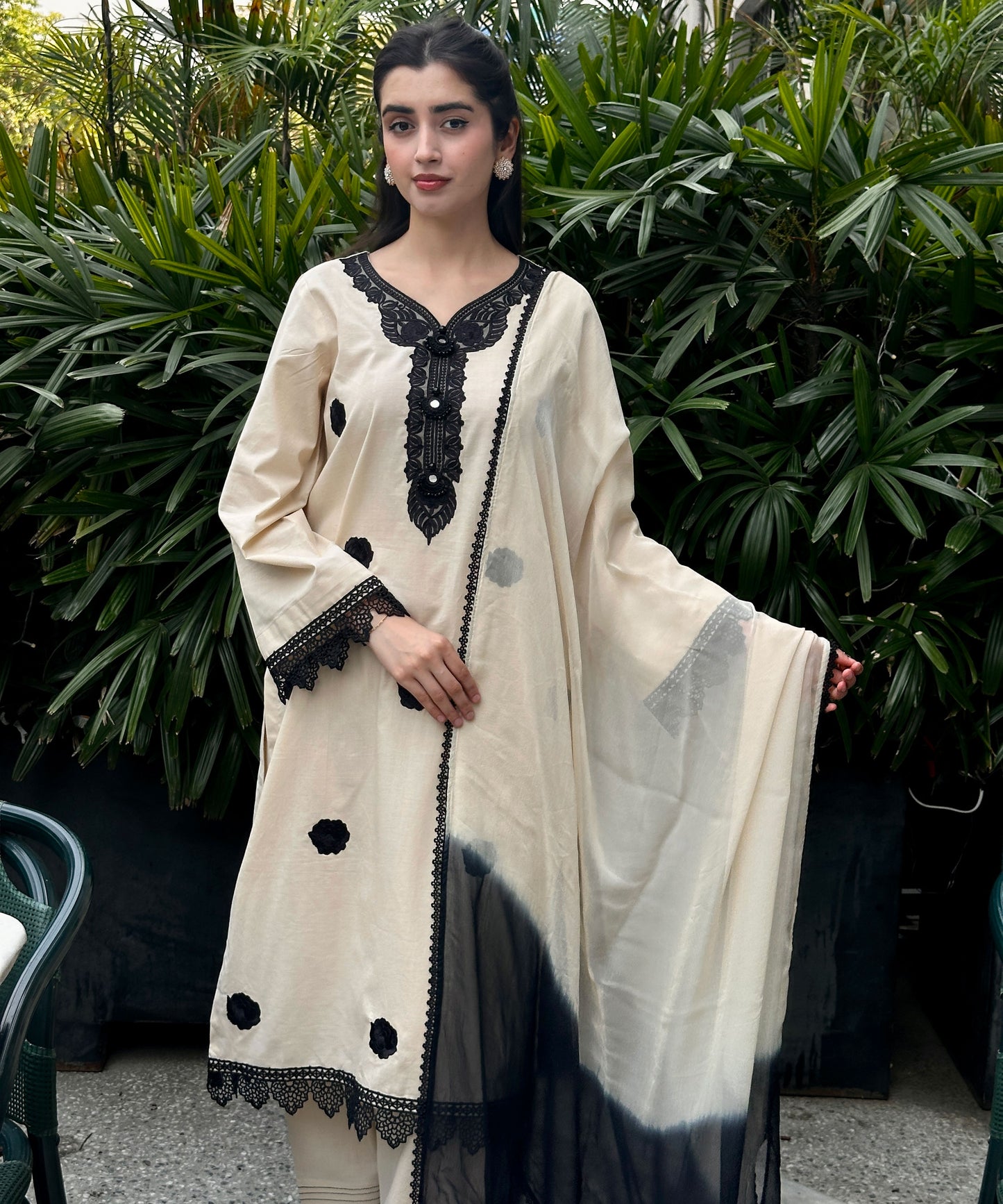 Black Rose (3pc embroidered)